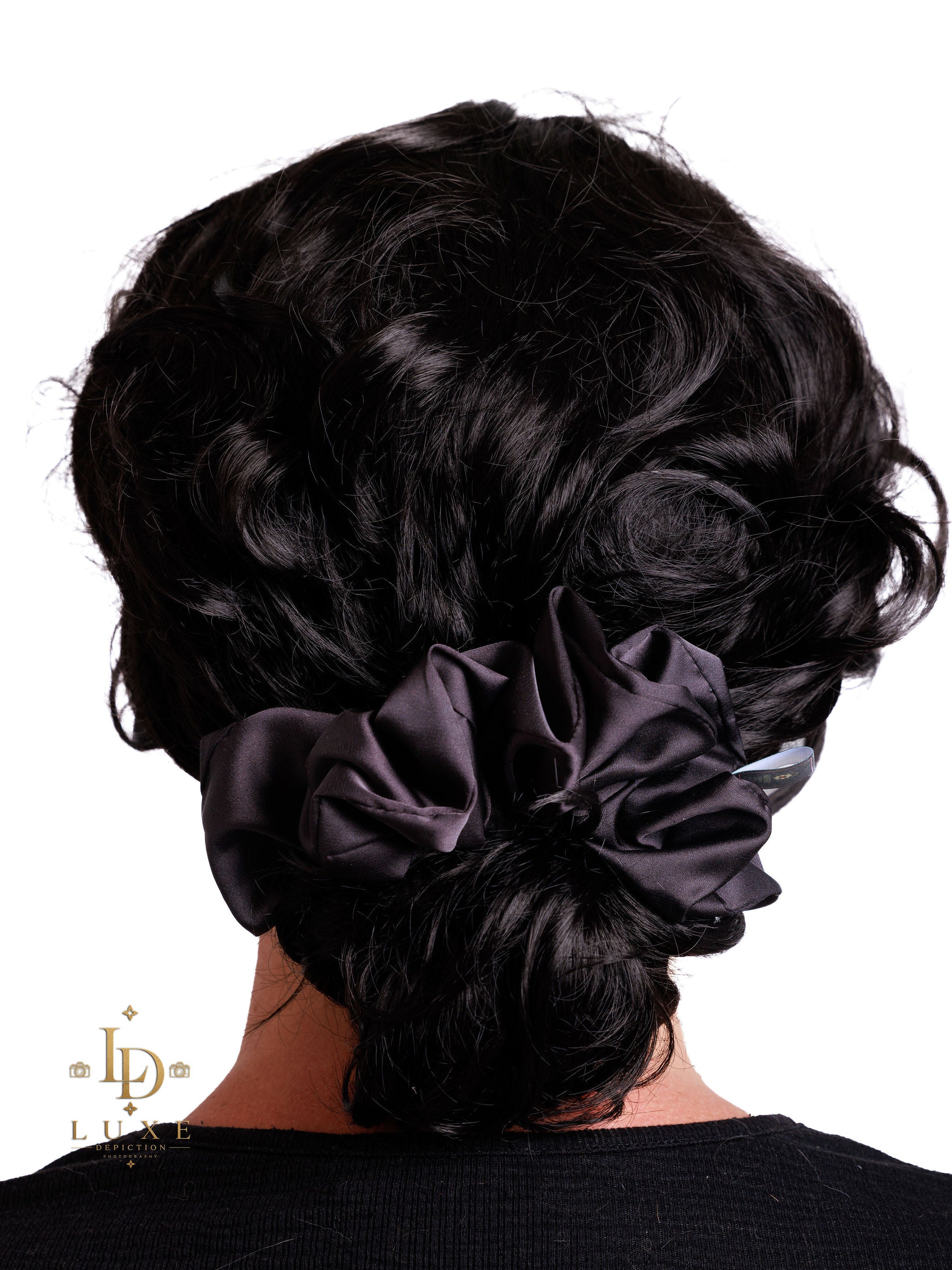 Black scrunchie