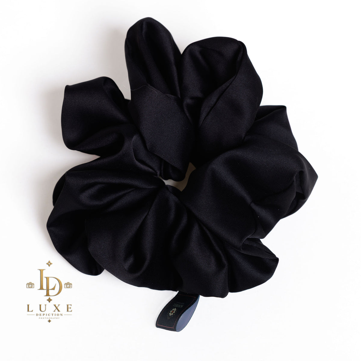 Black scrunchie